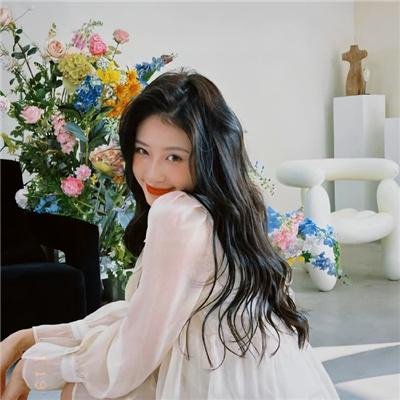绿茵春色